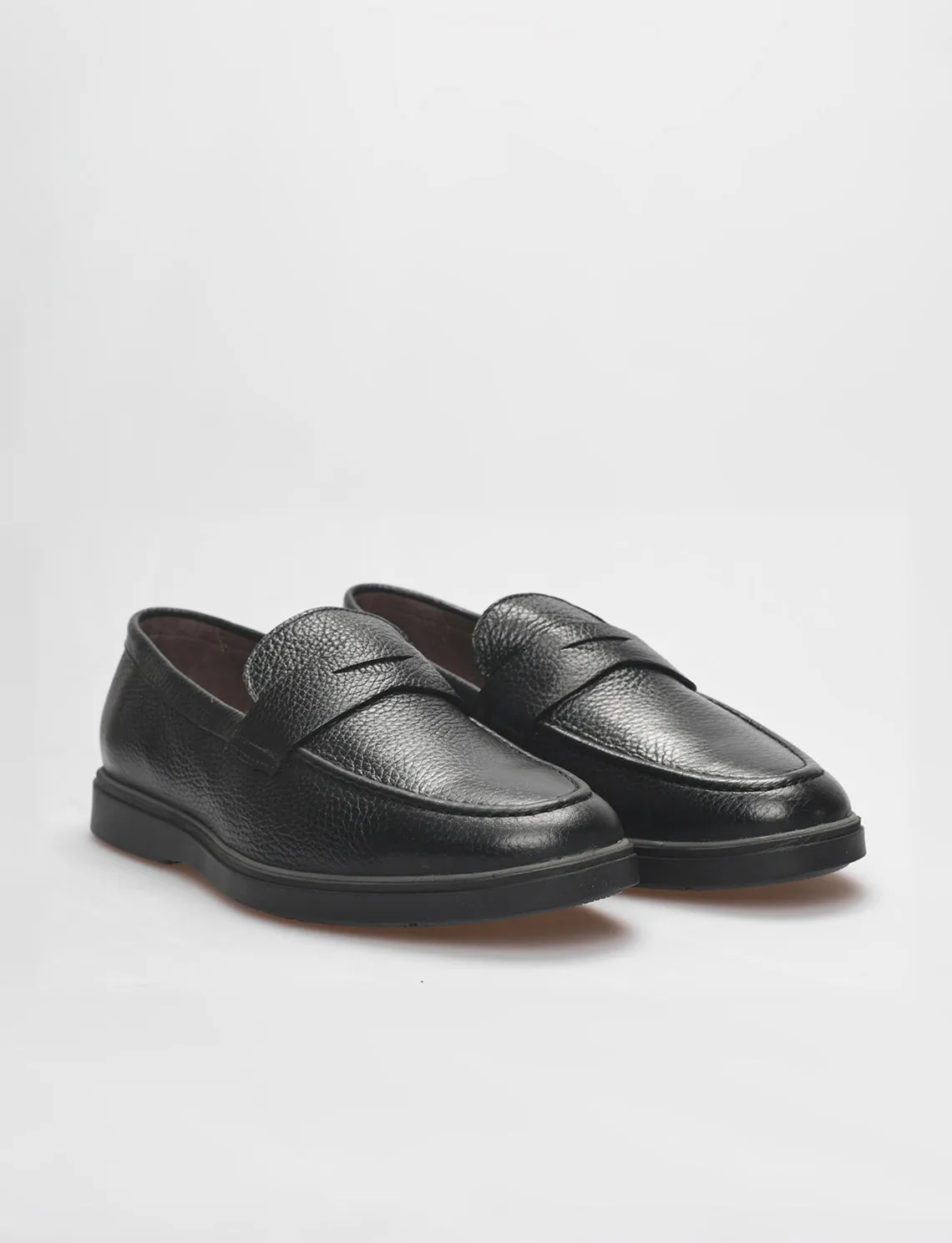 Men Black Genuine Leather Casual Loafers