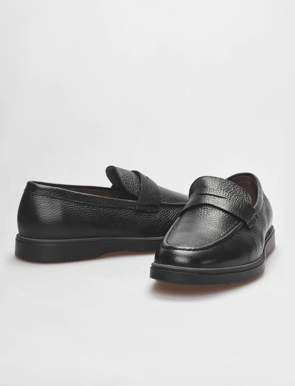 Men Black Genuine Leather Casual Loafers